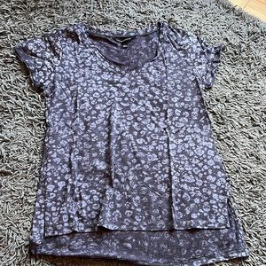 Rock & Republic Womens t shirt size Medium